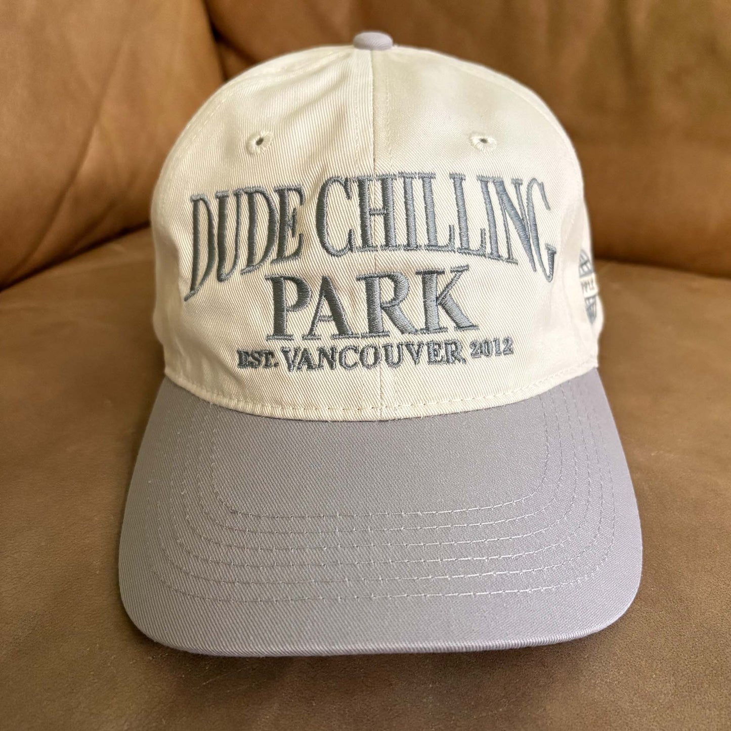 Dude Chilling Park Tourist Hat (Cream/Grey)