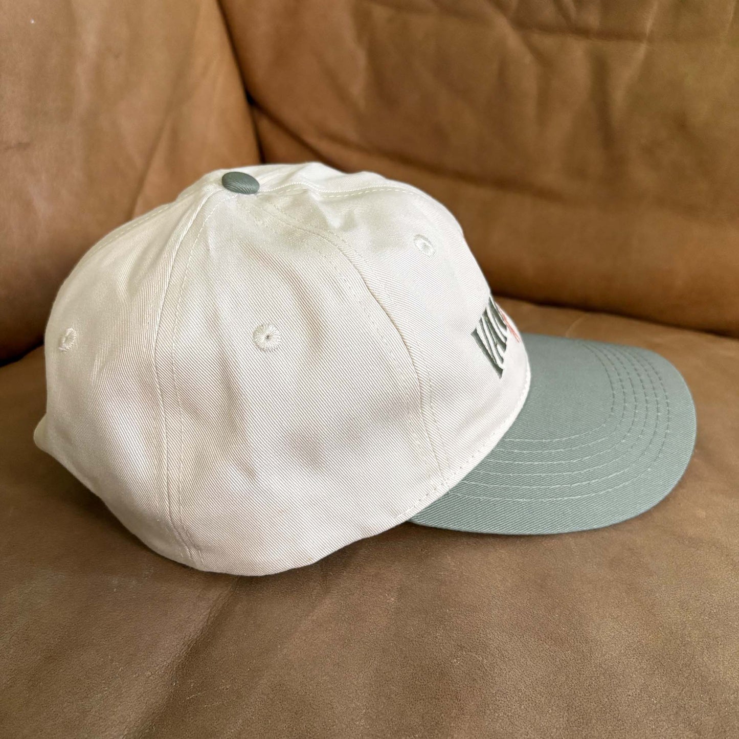 Vancouver Special Dove Hat (Cream/ Sage)
